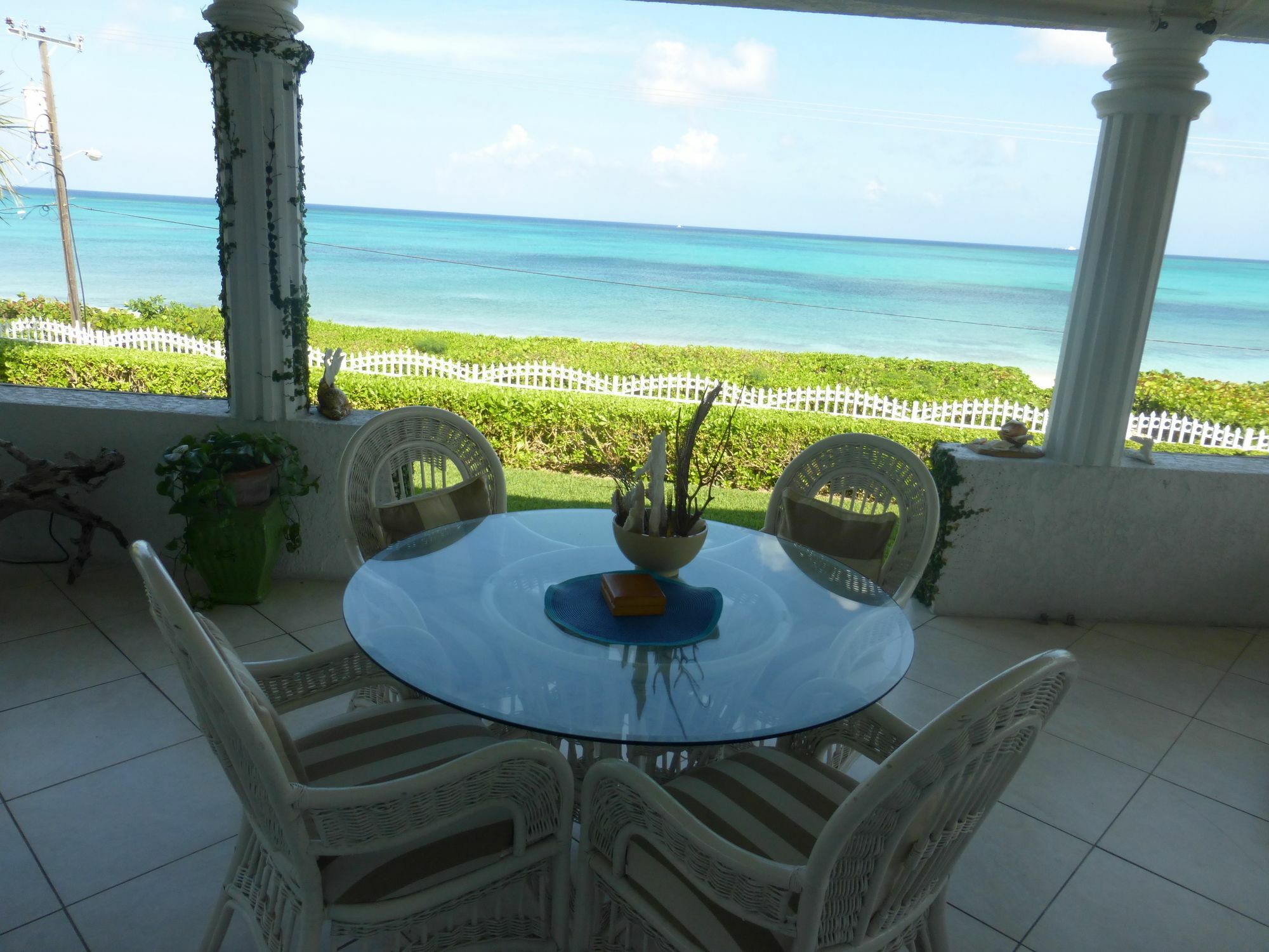 Four Bedroom Oceanfront Villa Nassau Luaran gambar