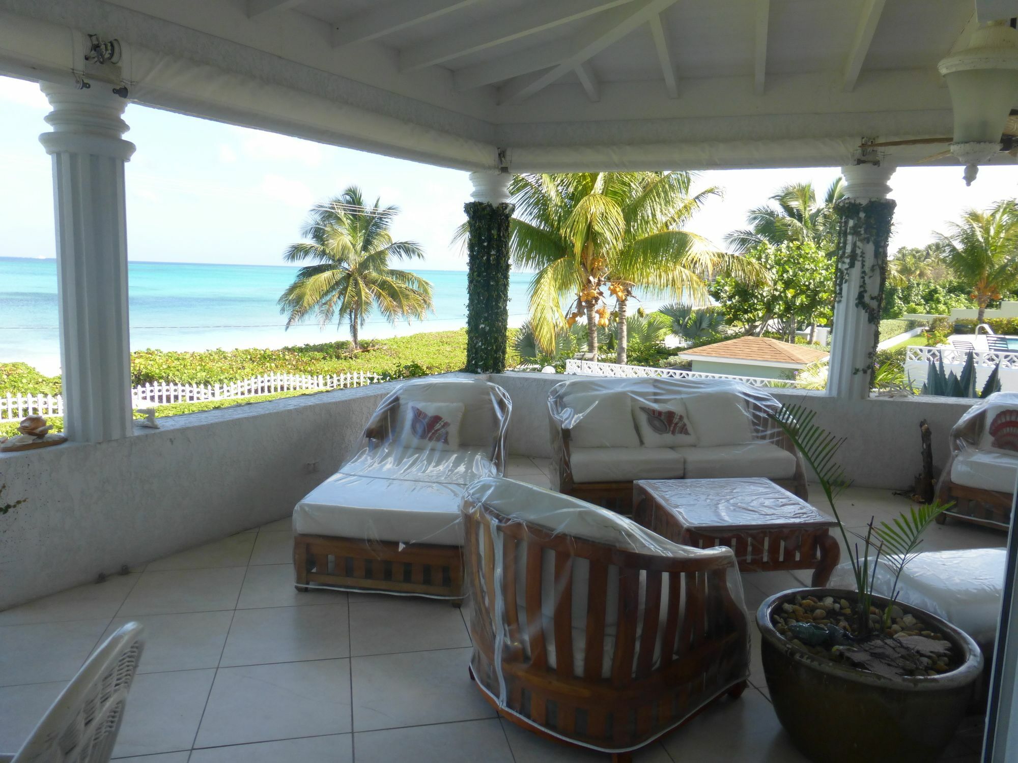 Four Bedroom Oceanfront Villa Nassau Luaran gambar